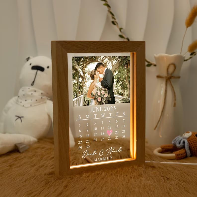 Bazinco Personalized Anniversary Photo Frame with Wedding Date Calendar, Custom Couple Photo & Names, Romantic Wedding Gift for Husband Wife
