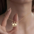 Bazinco Crown Mother Name Necklace – Elegant Gold Finish Personalized Mom Pendant