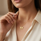 Bazinco Personalized Mummy Crown Name Necklace – Custom Gold Heart Crown Pendant for Mom