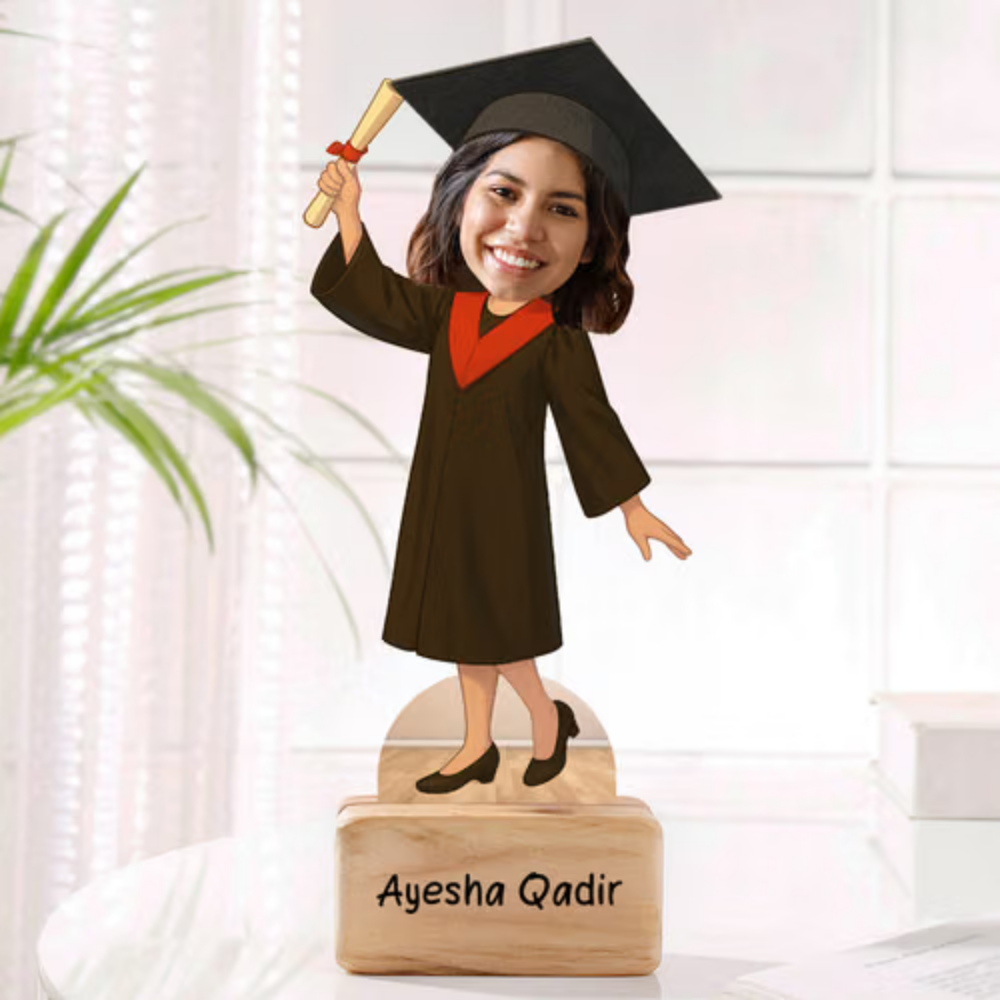 Bazinco Graduation Girl Personalized Caricature Standee with Wooden Base | Custom Graduation Photo Figurine | Personalized Graduation Gift for Her | Graduation Ceremony Keepsake