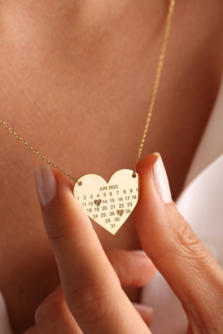 Bazinco Personalized Heart Calendar Date Necklace for Women | Custom Engraved Special Date Pendant | Anniversary, Wedding, Proposal & Couple Gift