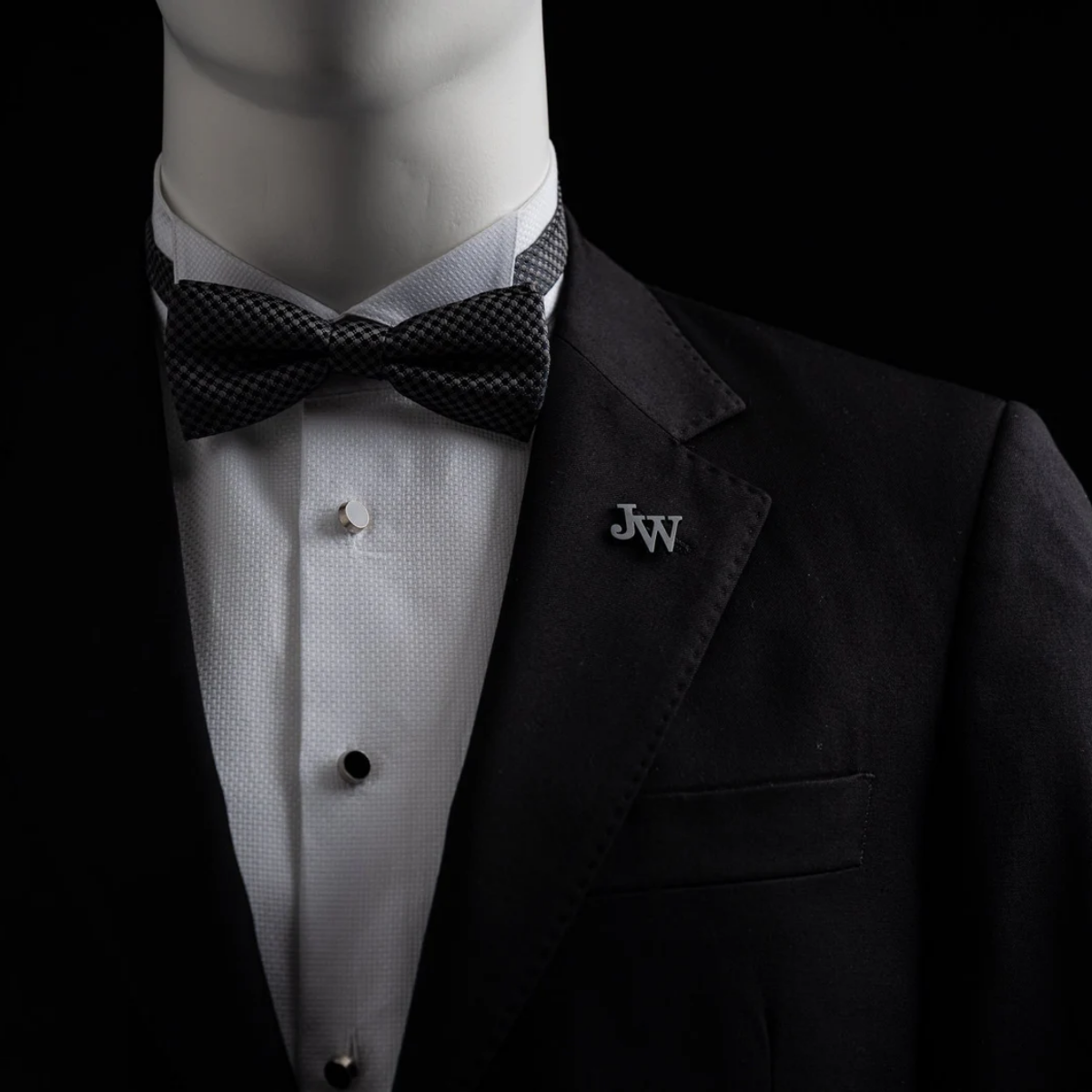 Bazinco Brooches 
engraved letter brooch
trendy brooch
statement brooch

