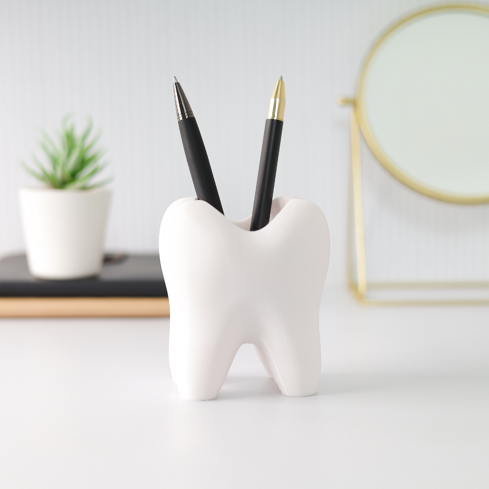 Bazinco 3D Tooth Shape Pen Holder for Desk – Custom Name Dentist Desk Organizer for Dental Clinic Accessories
