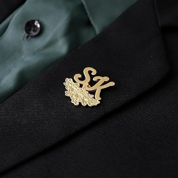 Bazinco Personalized Floral Initials Lapel Pin – Custom Monogram Brooch for Men