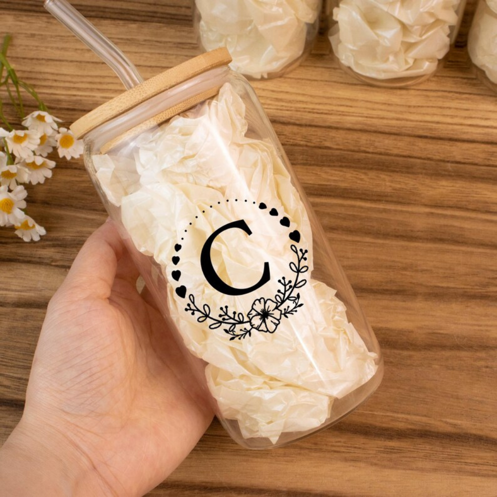 Bazinco Personalized Monogram Letter Glass Cup | Floral Initial Glass Can with Bamboo Lid & Glass Straw | Custom Gift for Her, Bridesmaids & Coffee Lovers