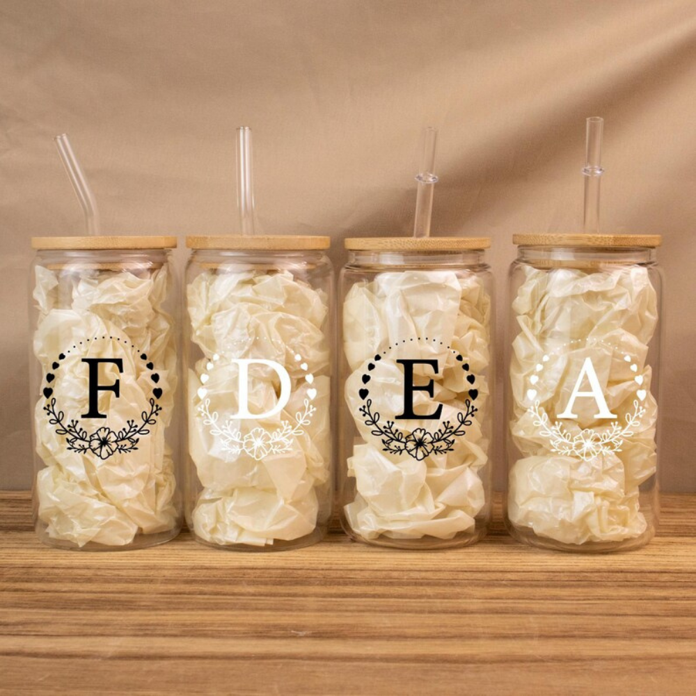 Bazinco Personalized Monogram Letter Glass Cup | Floral Initial Glass Can with Bamboo Lid & Glass Straw | Custom Gift for Her, Bridesmaids & Coffee Lovers