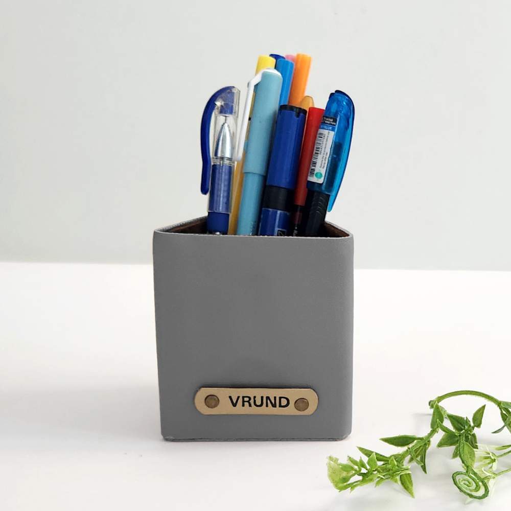 Triangle Penstand With Suede Inner Lining