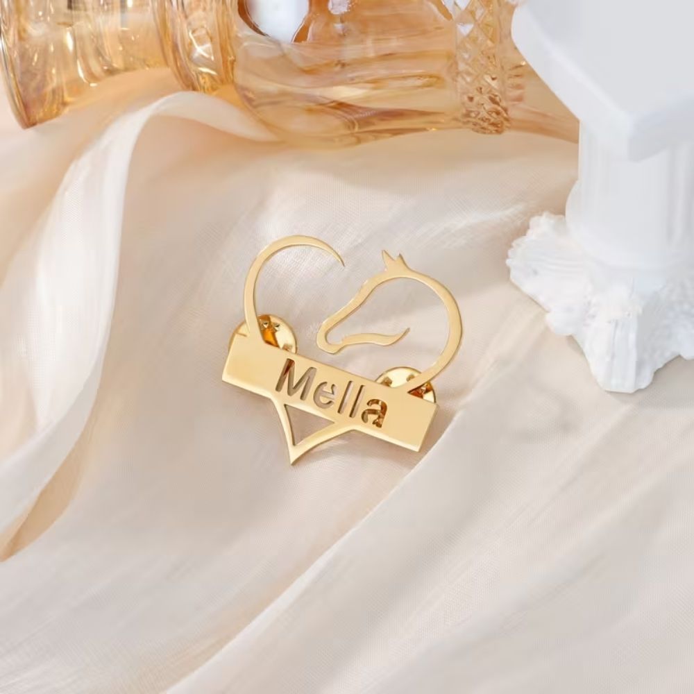 Bazinco Horse Design Custom Name Brooch – Personalised Horse Lover Brooch Pin