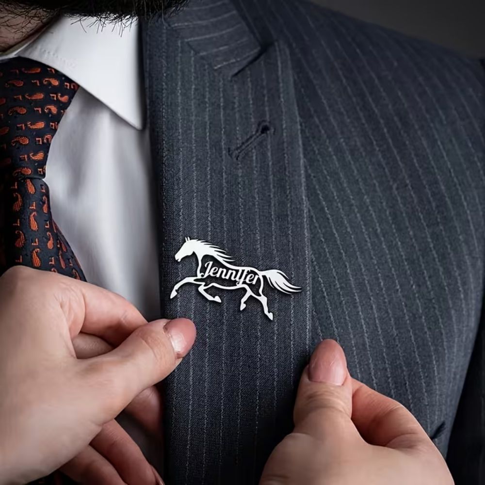 Bazinco Custom Name Horse Brooch – Personalised Horse Design Name Brooch Pin