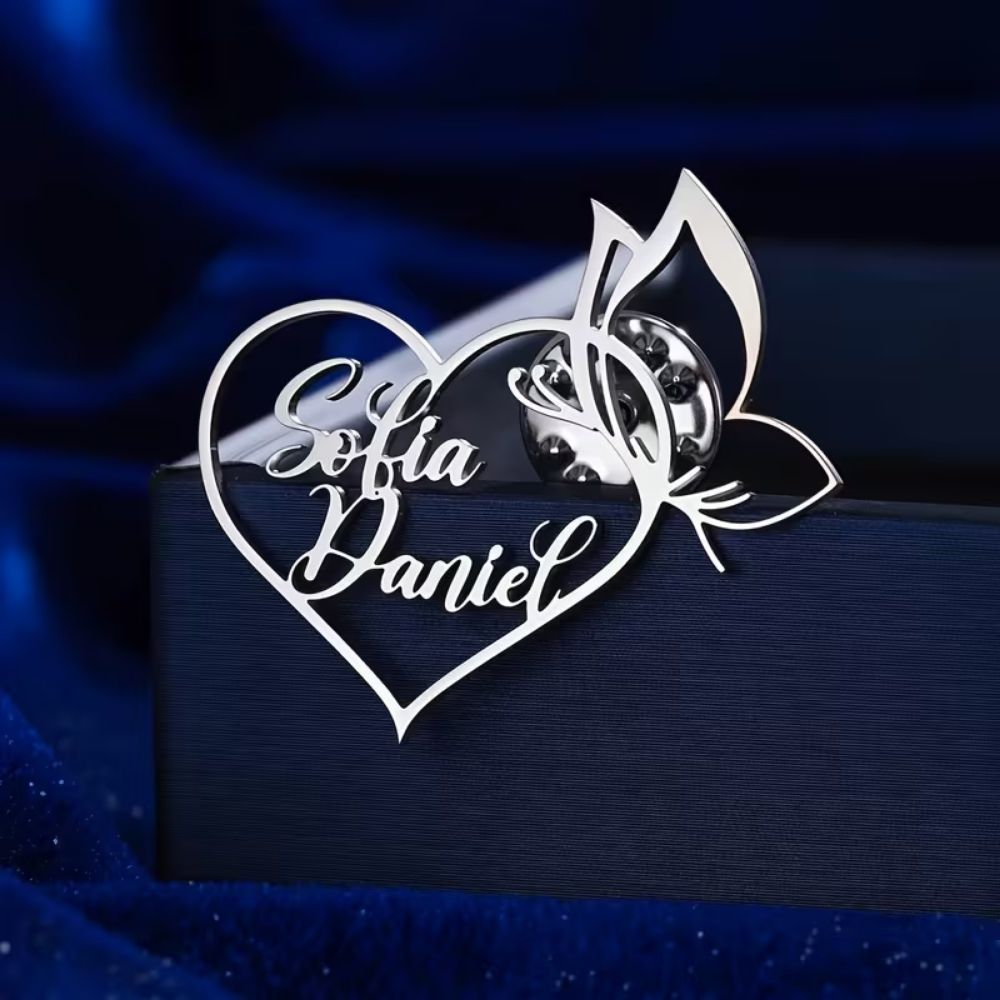 Bazinco Personalized Couple Name Brooch – Custom Heart Shape Name Pin with Elegant Design